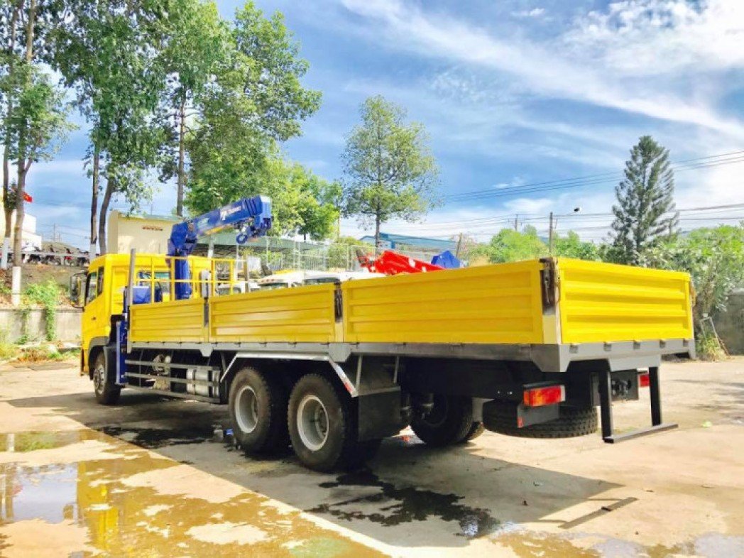 Ảnh bìa của Trần Thế Minh