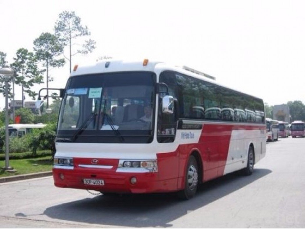 Ảnh bìa của Lê Nguyễn Ngọc Huyền