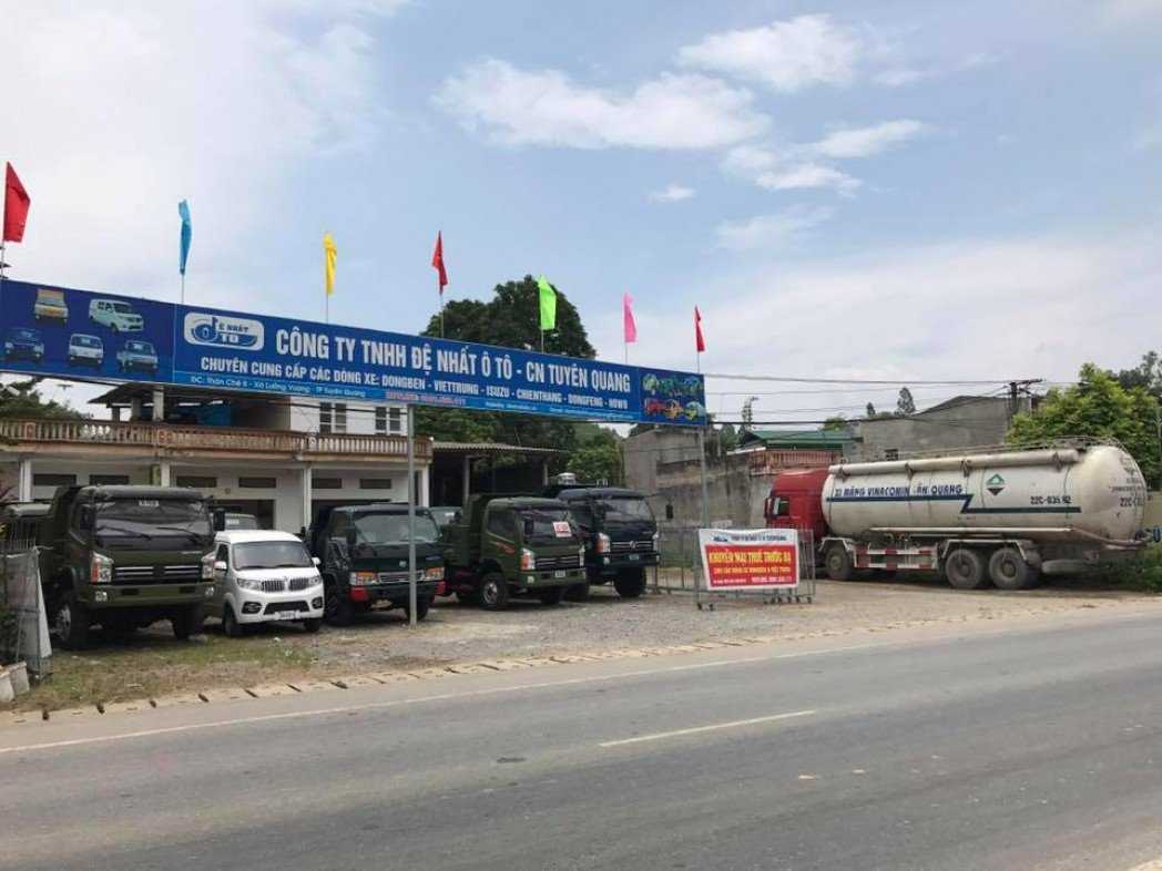 Ảnh bìa của Lê Đức Anh