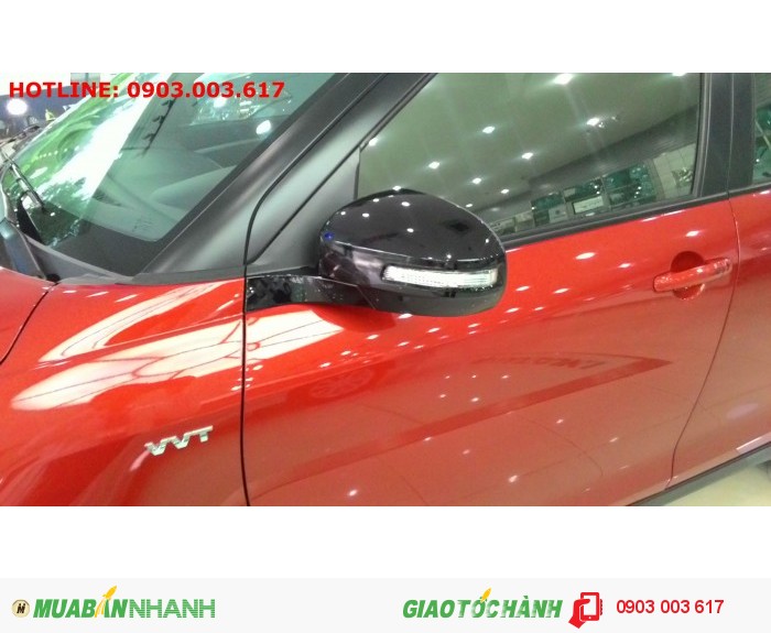 Suzuki Swift 5 chỗ hatchback Phiên bản Cam - Đen.