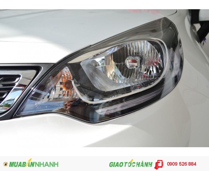 Xe Rio Sedan nhập khẩu nguyên chiếc giá cực mềm