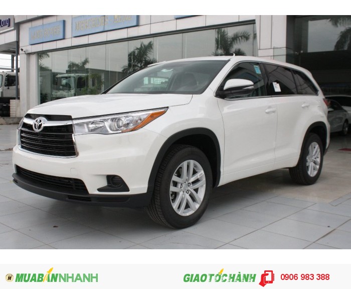 Toyota Highlander màu trắng sản xuất 3/ 2015, xe nhập khẩu nguyên chiếc từ Mỹ mới 100%