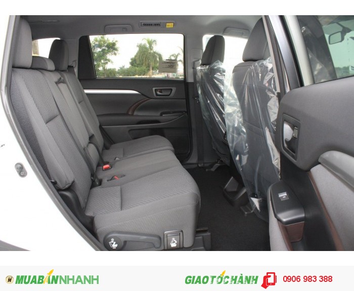 Toyota Highlander màu trắng sản xuất 3/ 2015, xe nhập khẩu nguyên chiếc từ Mỹ mới 100%