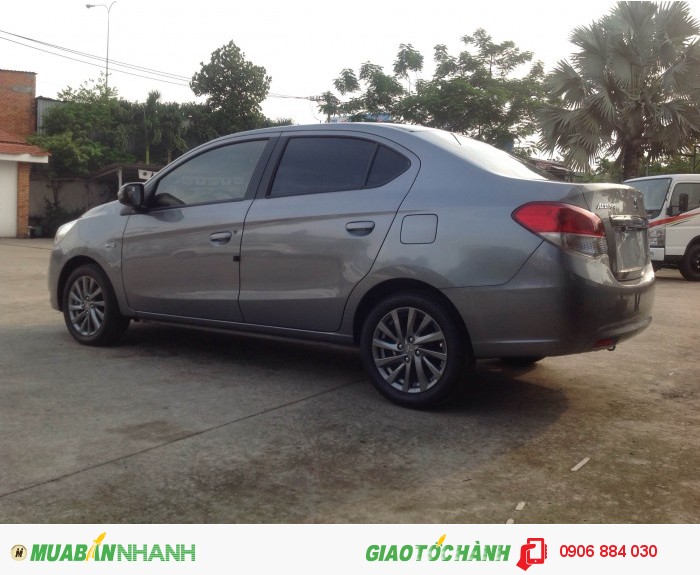 Bàn xe Mitsubishi Attrage CVT màu xám titan có bán giá trả góp mềm nhất miền Nam