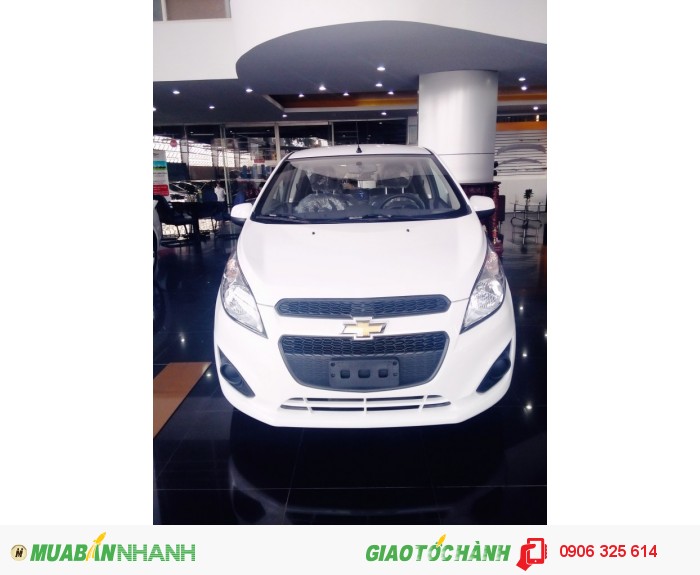 Chevrolet Spark màu trắng số sàn/ giao xe ngay