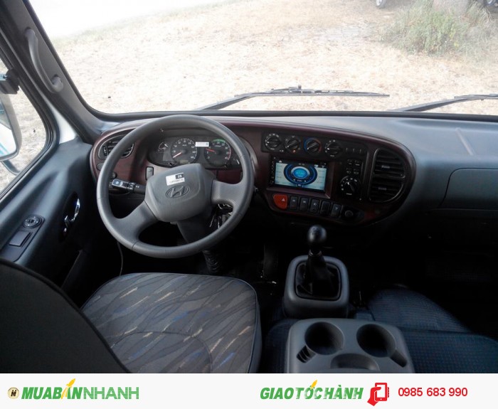 Hyundai County Thân Dài 29 chỗ 3 cục. Xe giao ngay, Giá cạnh tranh.