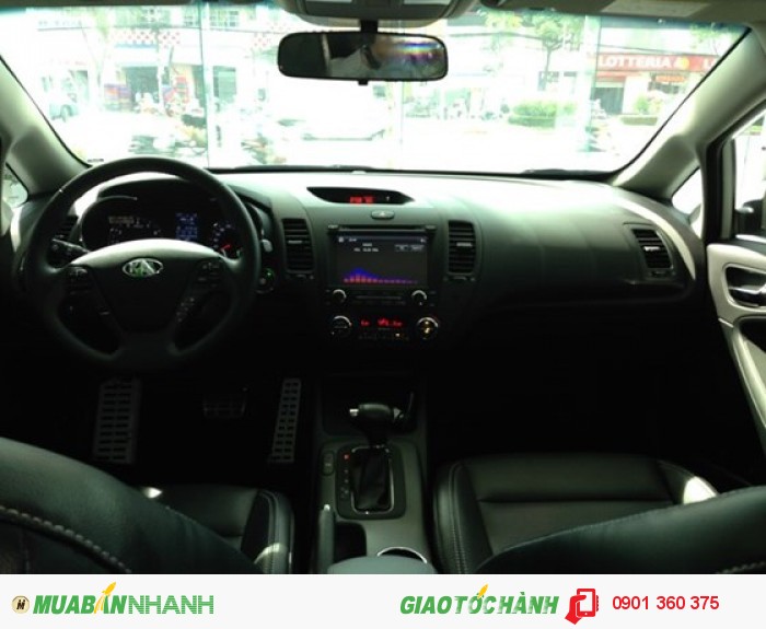 Bán xe Kia K3 2.0 AT trắng 2015