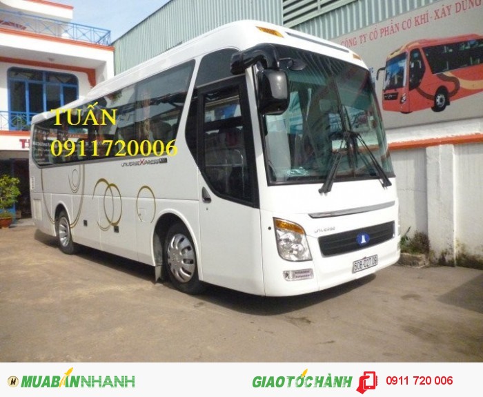 Universe mini  29 chỗ