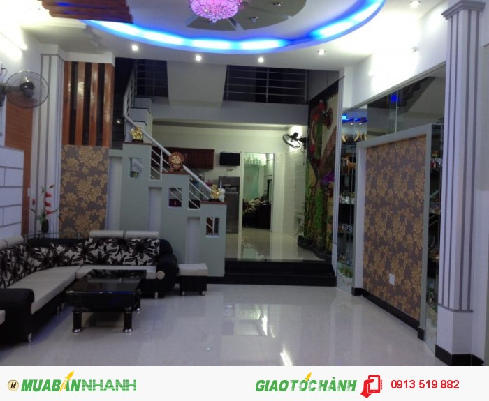 Bán nhà mặt tiền Trương Định góc Nguyễn Đình Chiểu, Q3 DT: 4.1x16m, trệt lửng 3 lầu, giá: 18 tỷ