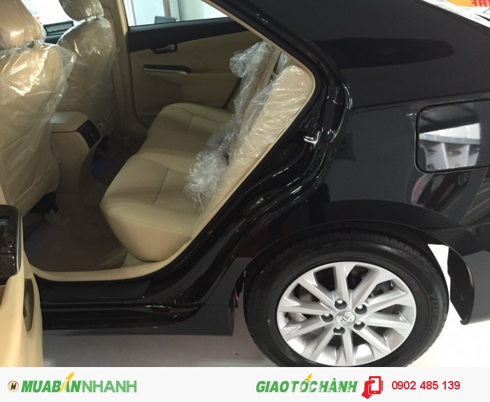 Camry 2.0E Màu Đen Mới 100%