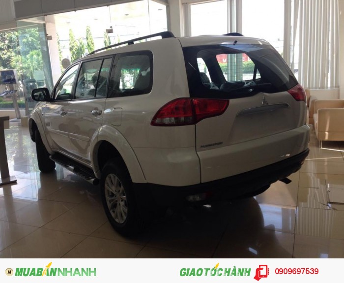 Mitsubishi Pajero Sport máy dầu giá tốt - khuyến mãi cực hấp dẫn