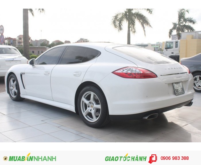 Porsche Panamera 3.6L V6 màu trắng nội thất nghi. Sản xuất năm 2011, đăng kí lần đầu 2012