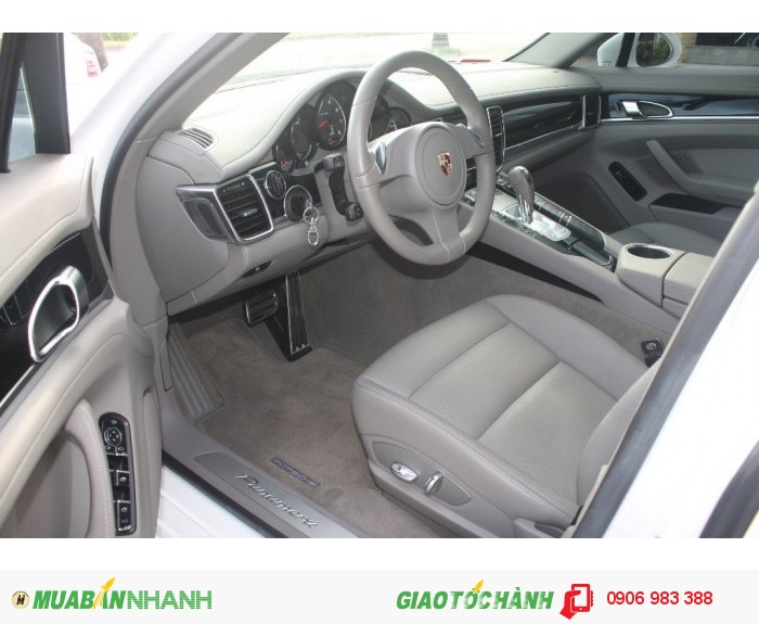Porsche Panamera 3.6L V6 màu trắng nội thất nghi. Sản xuất năm 2011, đăng kí lần đầu 2012