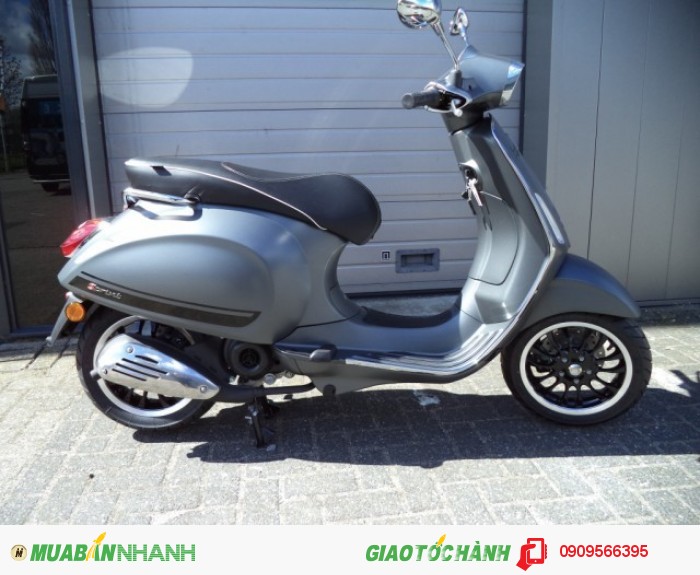 Vespa Sprint Khuyến mãi hấp dẫn tháng 9