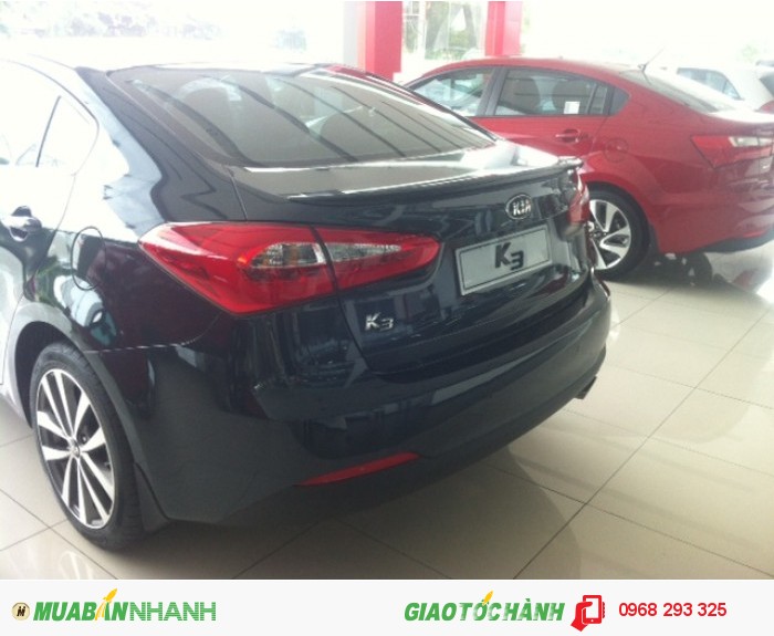 Xe Kia K3 - giảm giá tới 23 triệu đồng.