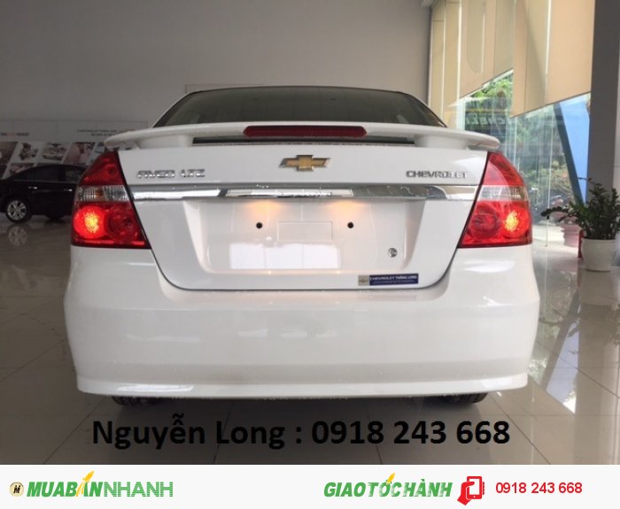 Aveo 2015 với đầu xe được thiết kế mới , với đường gân dập nổi , lưới tản nhiệt rộng trông hiện đại hơn