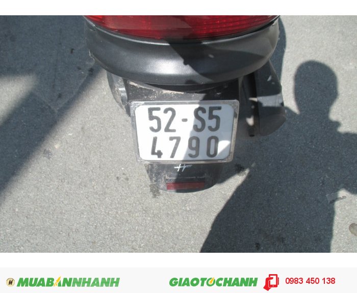 Xe Yamaha Avenue của Yamaha màu bạc, BSTP