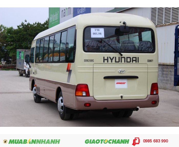 Hyundai County Đồng Vàng 29 chỗ mới 2016 cốp rộng, màn hình camera lùi.