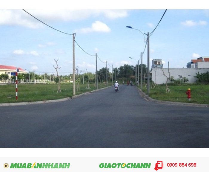 Bán đất nền giá rẻ, nằm ngay cạnh chợ Long Trường, Quận 9, giá chỉ 12tr/m2.