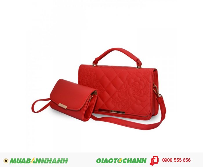 Túi Xách Bộ Đôi Thêu Hoa Văn màu đỏ TUTXV1115001|Giá: 253,000 | Chất liệu: Simili (Giả da) | Màu sắc: đỏ | Kiểu quai: Quai đeo chéo |Trọng lượng: 700g | Kích thước: 27x17x6, 20x11 cm, 1