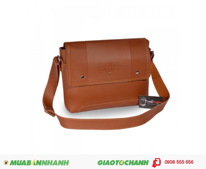 Cặp da đeo chéo MCTDC0715001 | Giá: 220.000 VND | Loại: Cặp da đeo chéo | Chất liệu: Simili giả da | Màu sắc: Nâu nhạt | Kiểu quai: Quai đeo chéo | | Trọng lượng: 600g | Kích thước: 37x28x4 cm |, 1