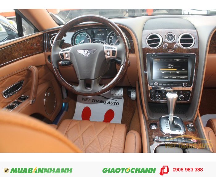 Bentley Continental Flying Spur đen da bò sản xuất 2015 mới 100%