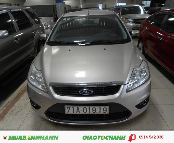 Bán Ford Focus 1.8 AT 05 cửa sx 2010 ghi vàng