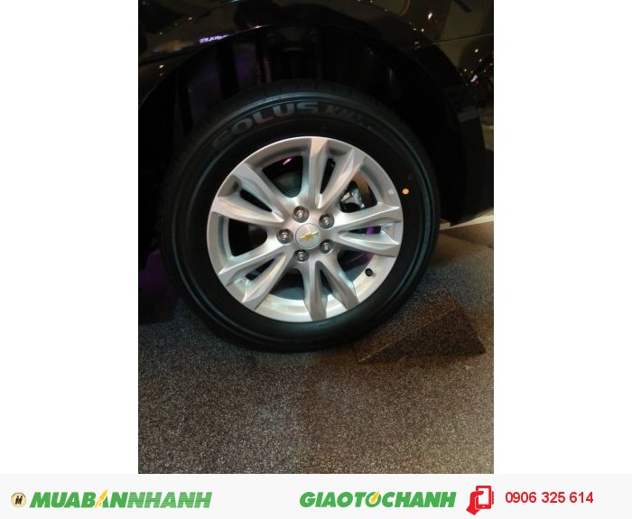 Chevrolet Cruze LT, khuyến mãi hấp dẫn