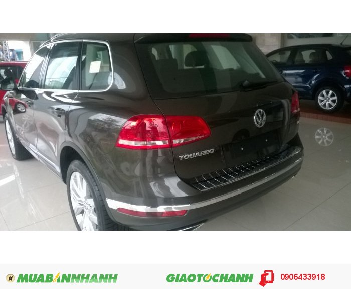 Xe Volkswagen TOUAREG 3.6L FSI V6, màu Nâu đen, nhập nguyên chiếc.