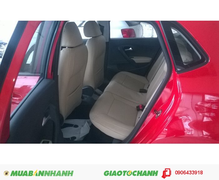 Xe Volkswagen Hacthback 1.6L 6AT, màu đỏ, nhập nguyên chiếc