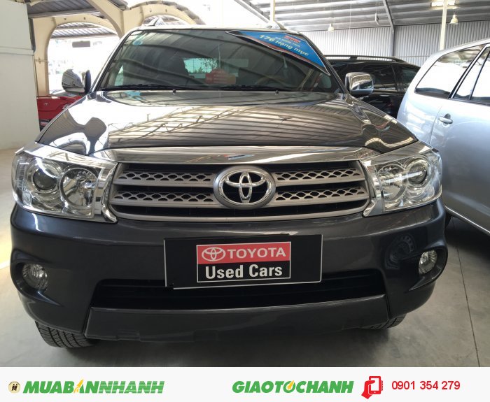 Bán Fortuner V, màu Xám. Xe đẹp, chất lượng như xe mới. Hỗ trợ trả góp.