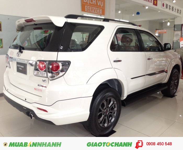 Bán xe Fortuner Sportivo  TRD  2016 màu Trắng