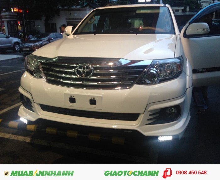 Bán xe Fortuner Sportivo  TRD  2016 màu Trắng