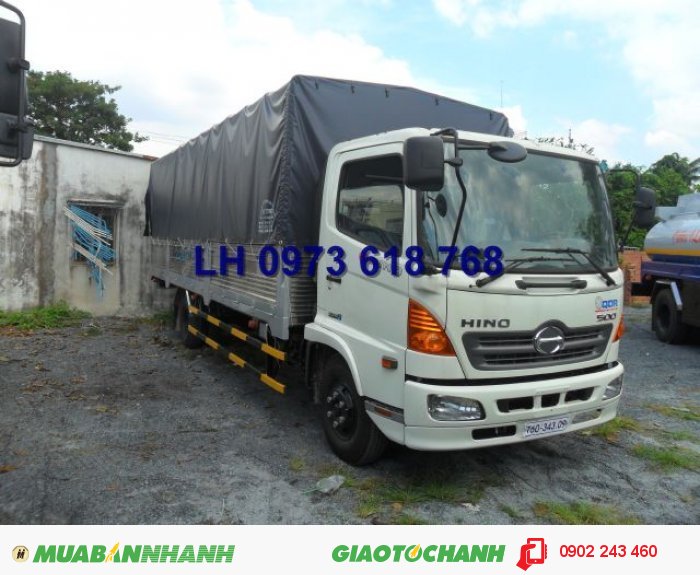 Xe tải Hino FC9JLSW thùng mui bạc, chất lượng cao