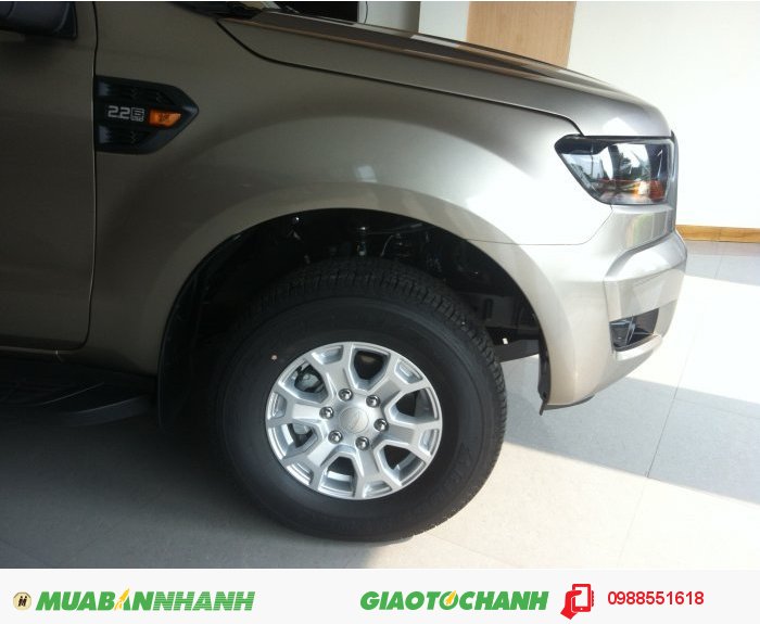 Ford Ranger XLS MT giảm giá tốt ngân hàng cho vay lên đến 80% giá trị xe