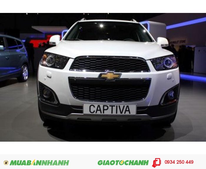 Chevrolet CAPTIVA giảm giá bất ngờ cho khách hàng mua xe khi đến đại lý