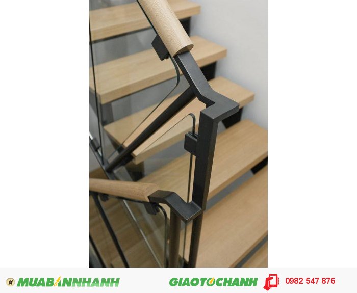 Bán gấp nhà phố Đê La Thành 31m2, 5 tầng, SĐCC, giá 3,4 tỷ