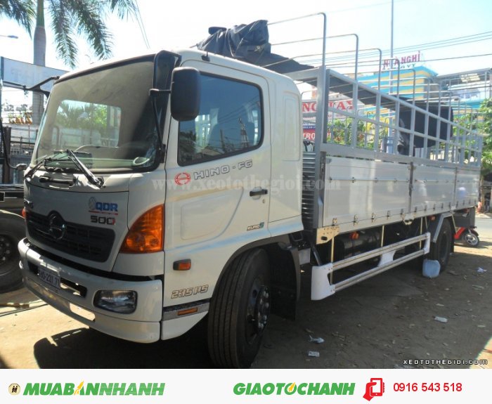 Xe tải Hino FG8JPSB, thùng mui bạc 7m3, giao ngay, bán trả góp