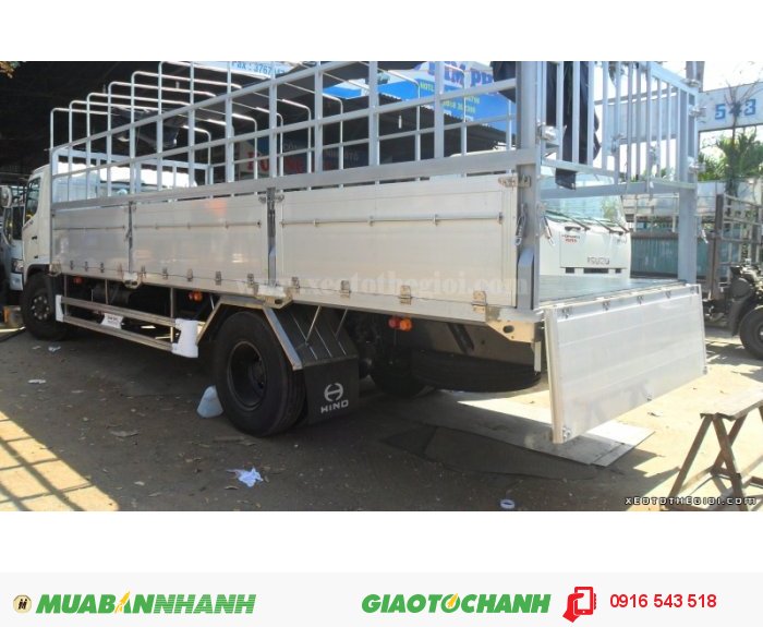 Bán xe tải hino 9T4 FG8JPSL có sẵn, thùng chở gia súc