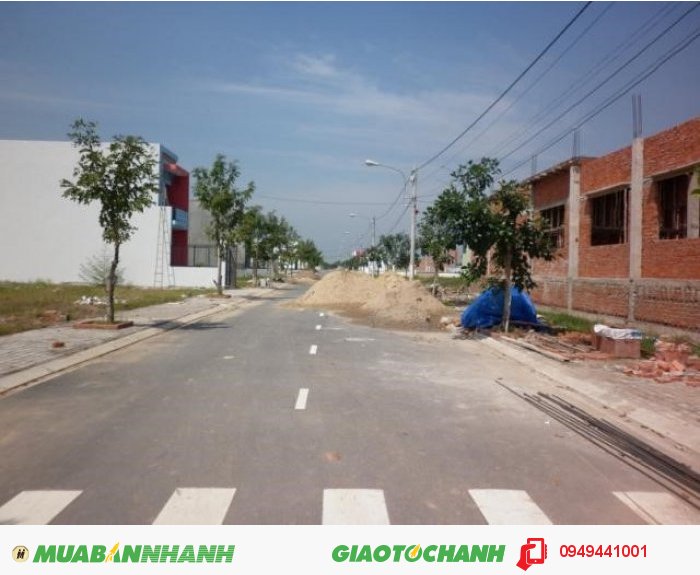 Bán Gấp Lô Đất 3 Mặt Tiền Ngay Phan Văn Hớn, 100m2, Shr