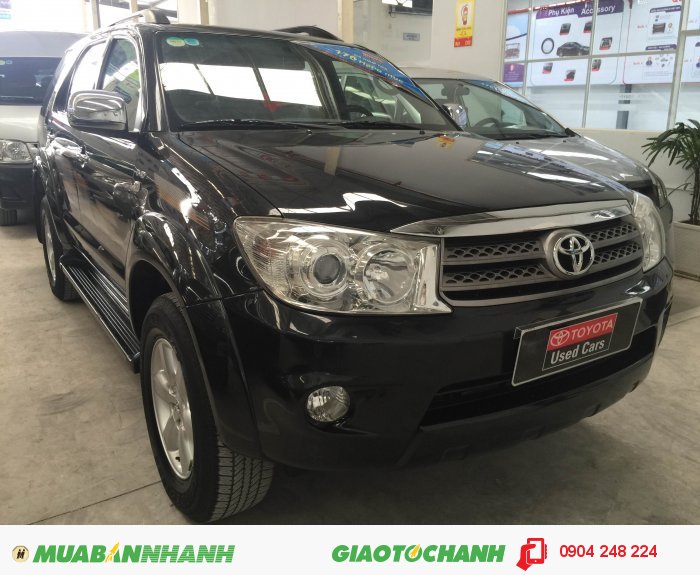 Bán xe Fortuner máy dầu, 2010, màu đen, chính hãng