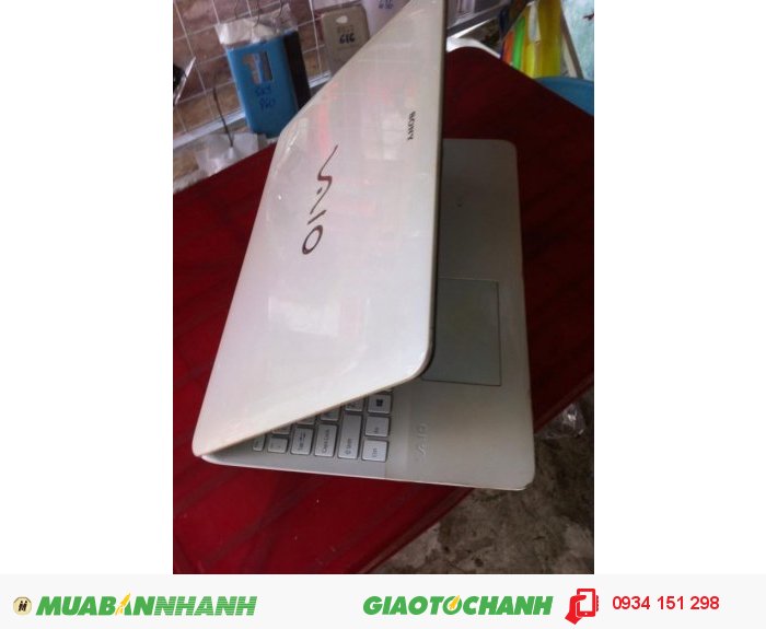 Laptop svf1421sw i3 3217u / 2g / 500g