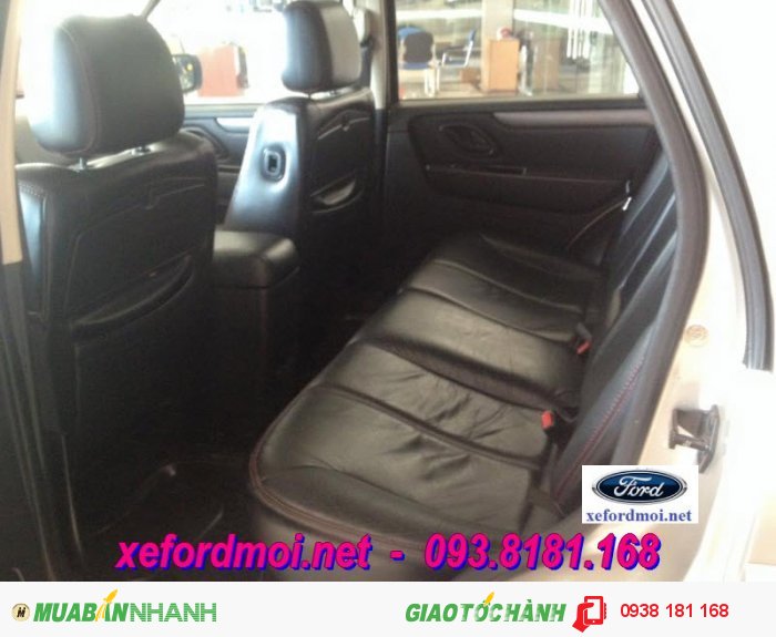 Ford Escape 2.3L XLS 2010 máy xăng 5 chỗ