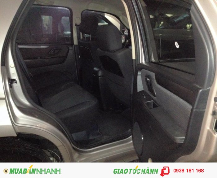 Ford Escape 2.3L XLS SX 2011