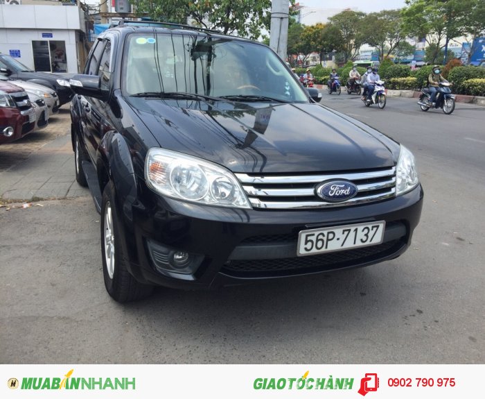 Bán Ford Escape XLS 2.3L - 2010 màu đen.