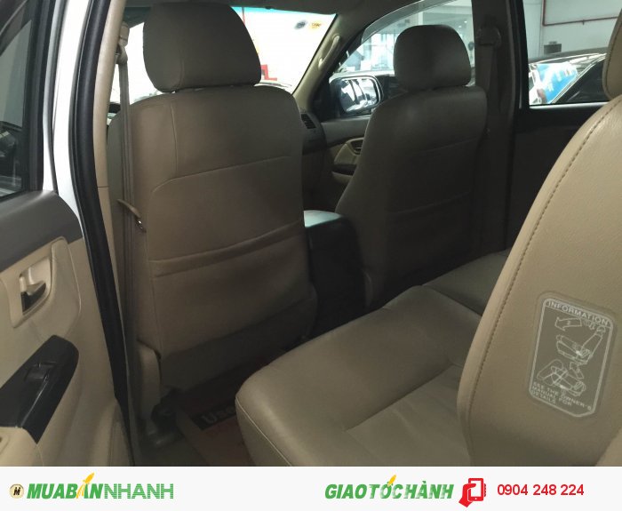 Bán gấp Fortuner V, màu bạc, 2012, chính hãng TOYOTA.