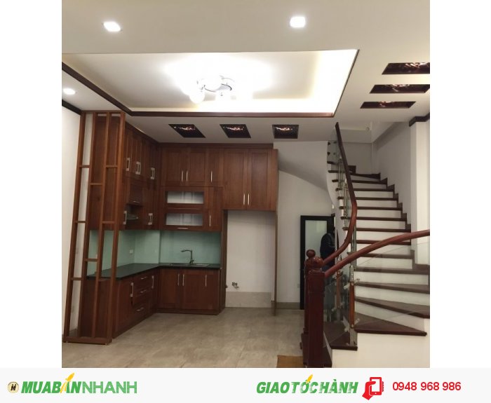 Bán nhà phố Trần Duy Hưng, Quận Cầu Giấy DT:56m2x5tầng  MT: 4,5m Giá: 4,6 tỷ