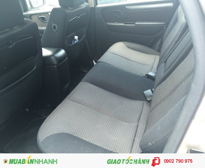 Bán Ford Escape 2.3L số tự động đời 2010 màu ghi vàng 4