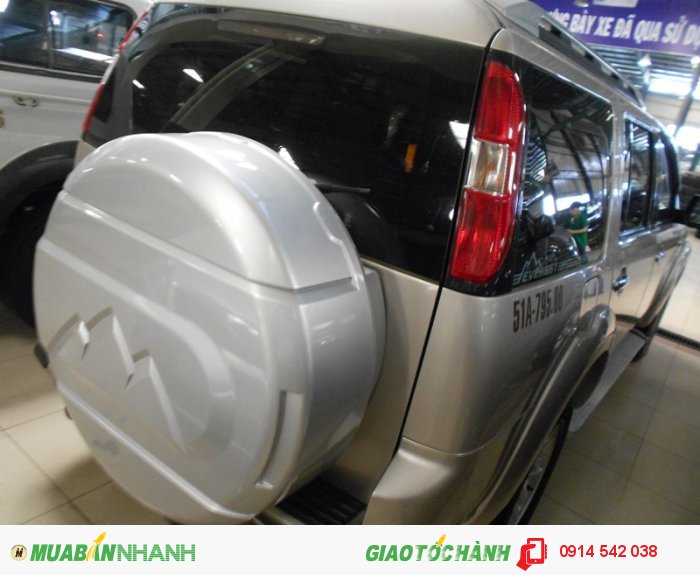 Bán Ford Everest 4x2 MT sx 2011 ghi vàng bstp