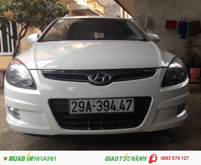 Bán Huyndai I30 CW, nhập Hàn Quốc. màu trắng.
